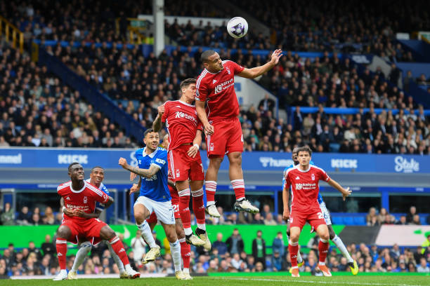 让我们以托 让我们以托